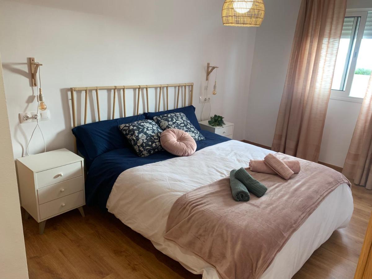 Precioso Apartamento, Luminoso, Equipado トレ・デ・ベナガルボン エクステリア 写真