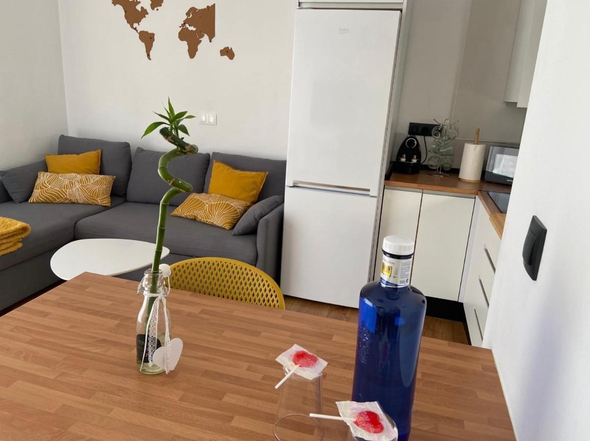 Precioso Apartamento, Luminoso, Equipado トレ・デ・ベナガルボン エクステリア 写真
